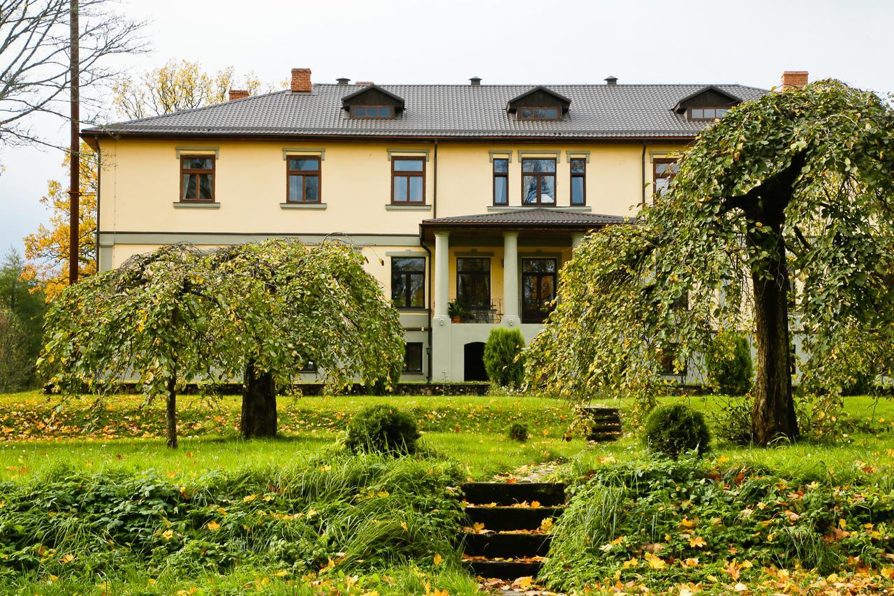 Hotel Grasu Pils Cesvaine Extérieur photo