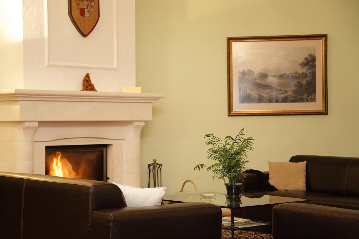 Hotel Grasu Pils Cesvaine Extérieur photo