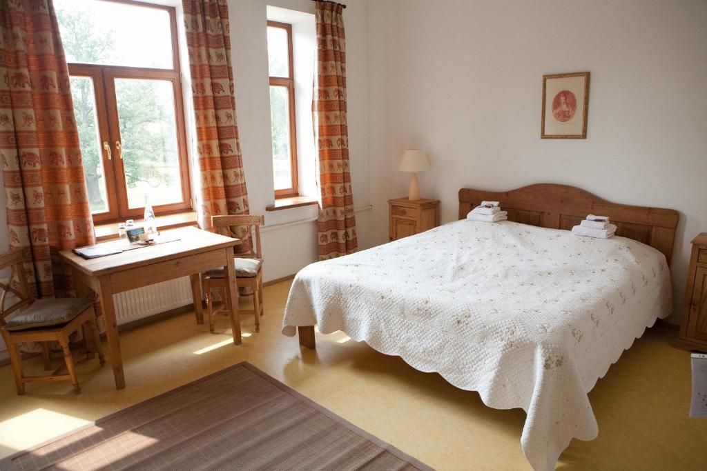 Hotel Grasu Pils Cesvaine Chambre photo